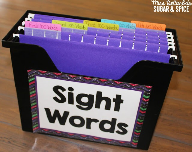 Assessment and Differentiation for Sight Word Recognition: Organization and classroom management ideas to make sight word assessment and practice simple and easy for teachers AND students! These sight word activities are student-friendly and help students master the first 500 Fry sight words!