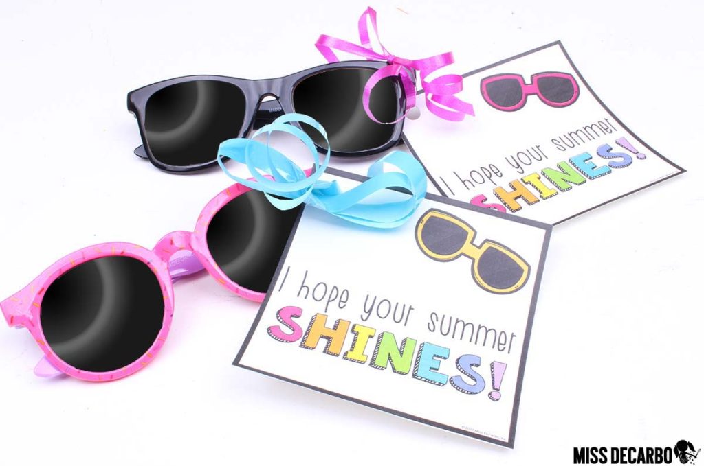 FREE gift tags for sunglasses or glow sticks at the end of the year! Three versions in black and white and color are included! These gift tags are perfect for teachers to use with their student gifts! 